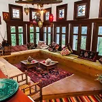 260m2 Unique Mountain House In Parnasos Сasa de vacaciones Lílaia