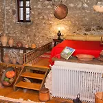 Сasa de vacaciones 260m2 Unique Mountain House In Parnasos *