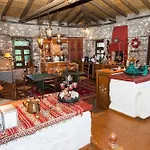 260m2 Unique Mountain House In Parnasos * Lílaia