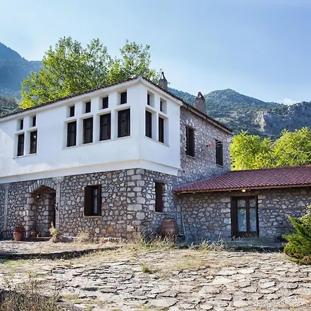 260m2 Unique Mountain House In Parnasos