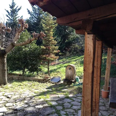 260m2 Unique Mountain House In Parnasos Holiday home