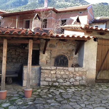 Holiday home 260m2 Unique Mountain House In Parnasos *