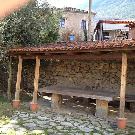 260m2 Unique Mountain House In Parnasos Holiday home Lilaia