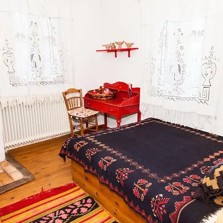 260m2 Unique Mountain House In Parnasos * Lílaia