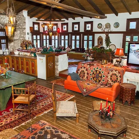 260m2 Unique Mountain House In Parnasos