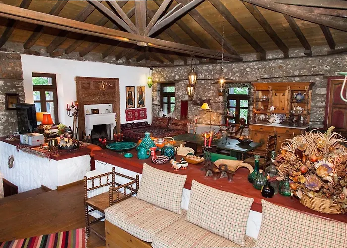 260m2 Unique Mountain House In Parnasos Σπίτι διακοπών *